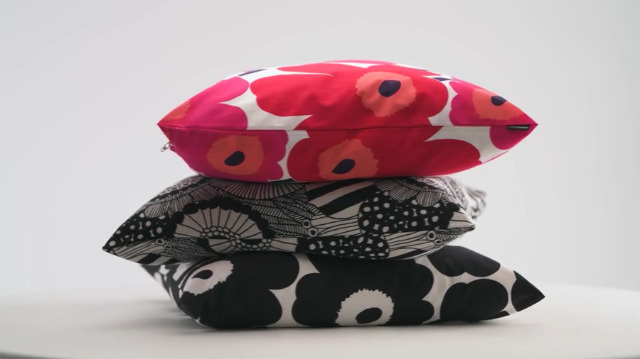 Marimekko - Pieni Unikko Cotton Pillow Cover (Red Poppy) : Amazon